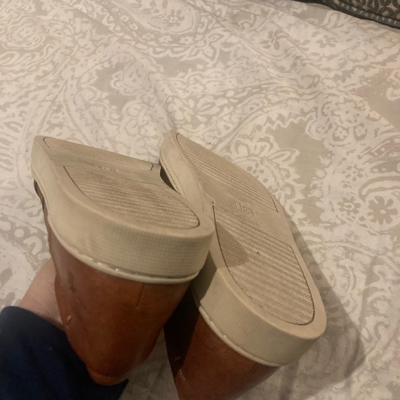 Frye Ivy Slip On - Picture 7 of 13